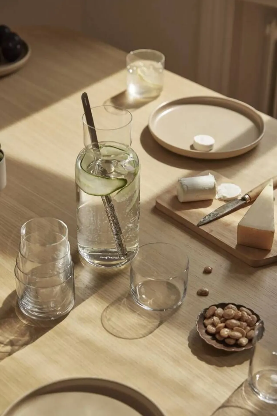 Aarke karahvi sekoituslusikalla Nesting Carafe