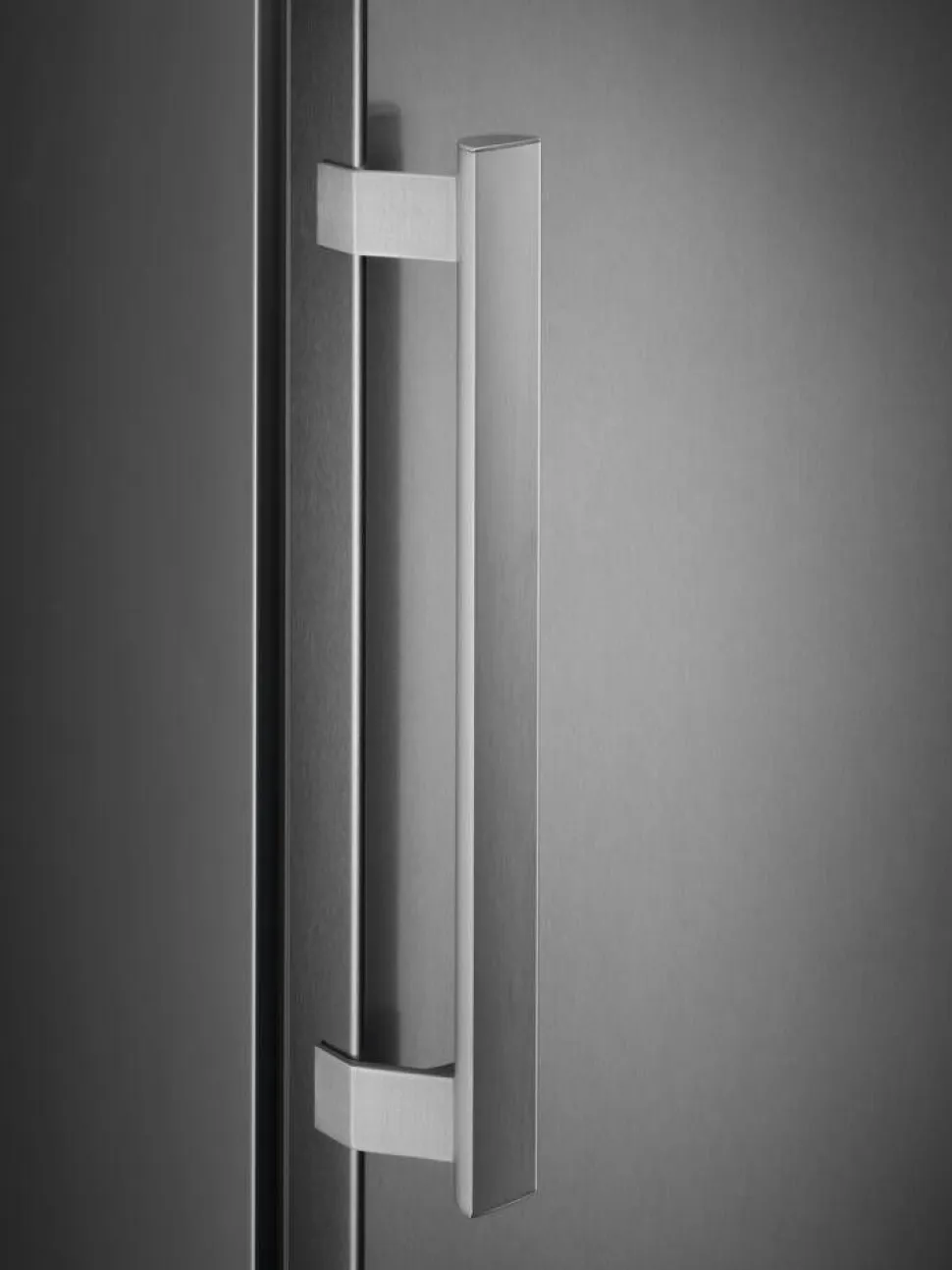 Electrolux pakastin LUT6NE28U1 teräs