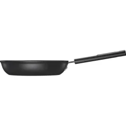 Fiskars Hard Face paistinpannu 20 cm