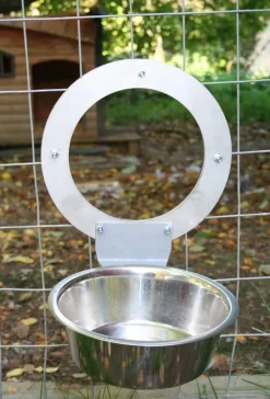 Jämpti kuppiteline tarhan ulkopuolelle, L 20 cm, 4,7 L