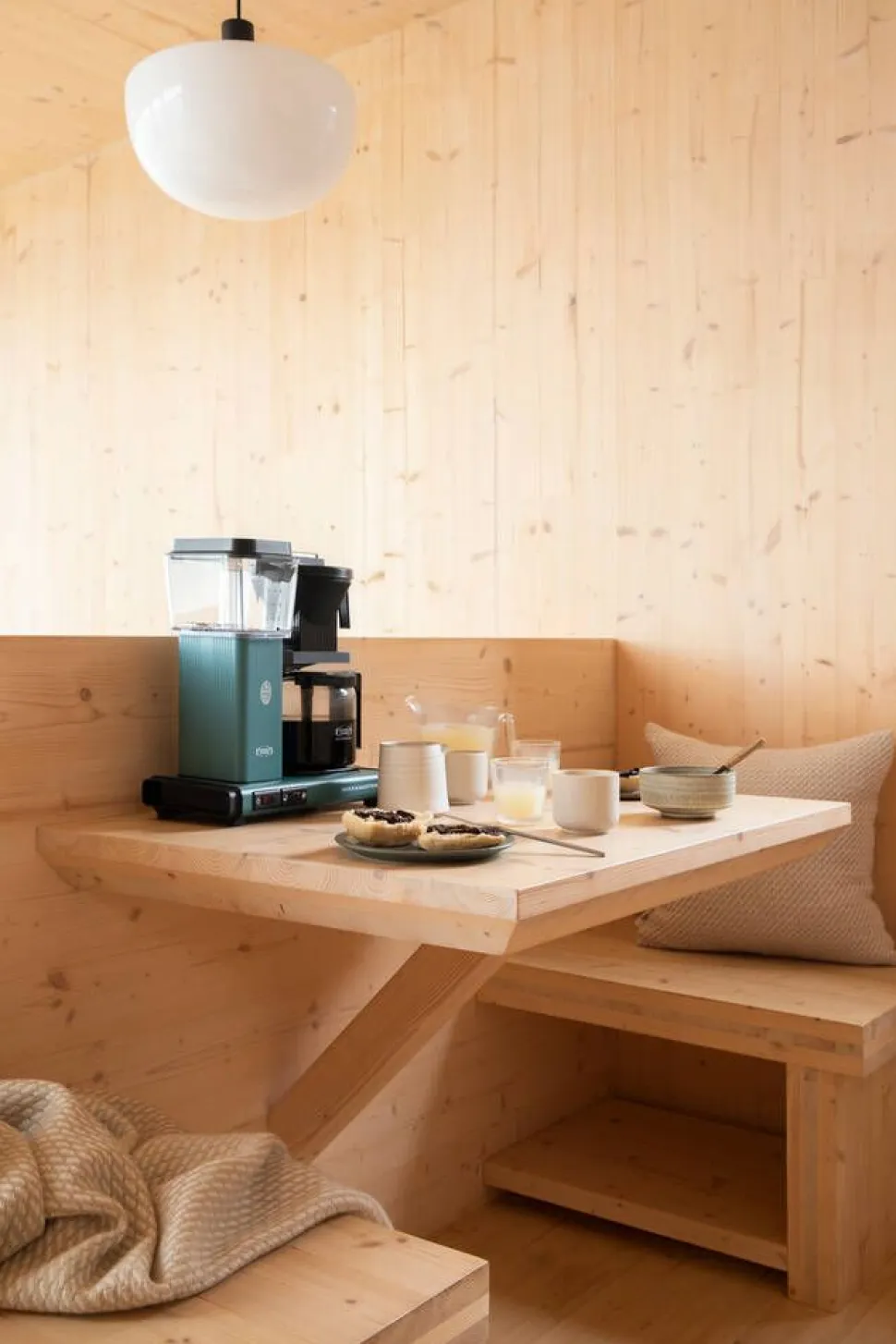 Moccamaster kahvinkeitin Optio The color of the year