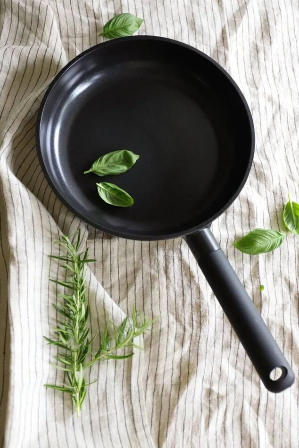 Opa paistinpannu Cerabasic 24 cm
