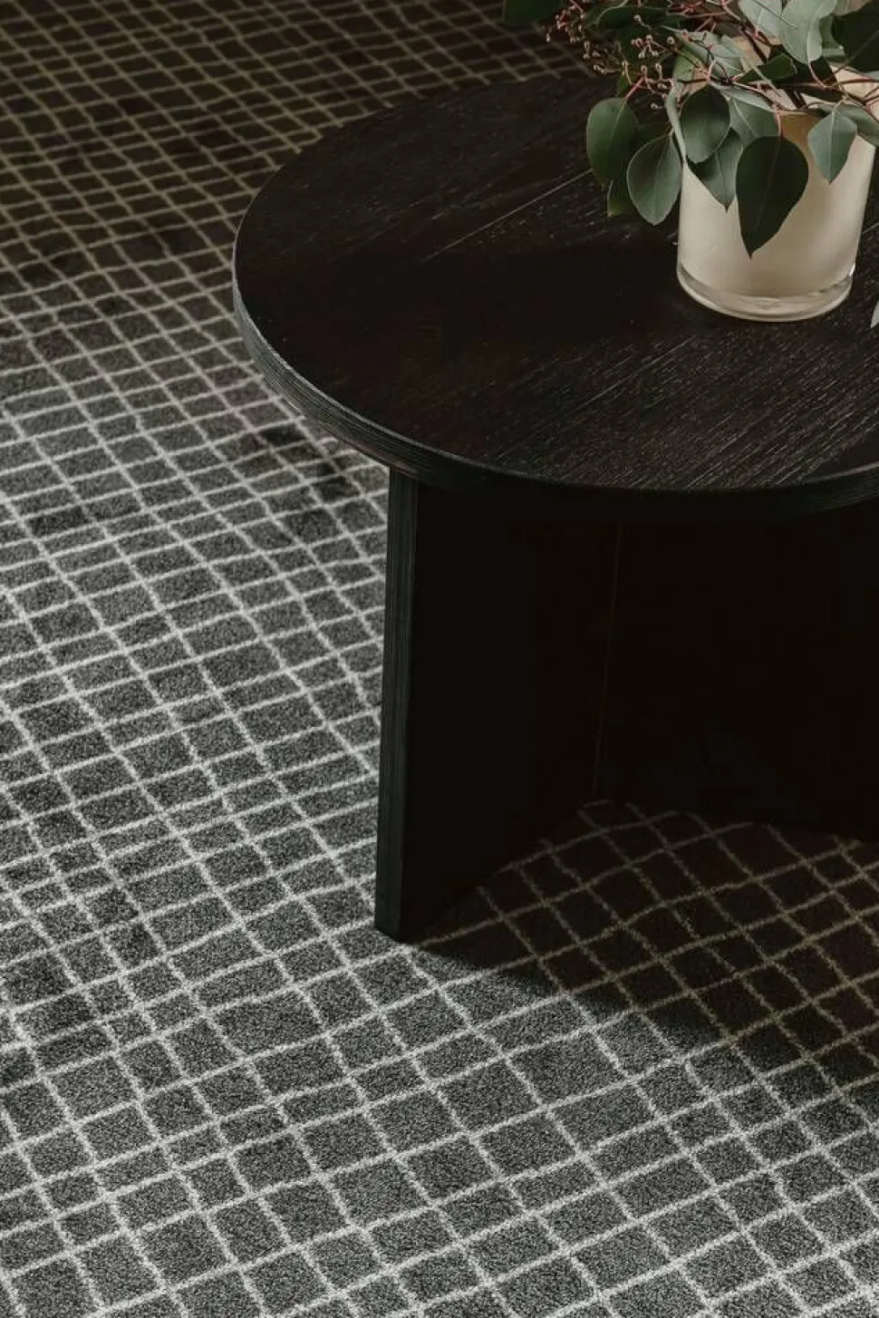 VM-Carpet Aari 12 antrasiitti, kantti 5450, 80*150 cm