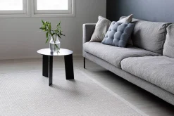 VM-Carpet Lyyra 52 valkoinen 133*200 cm, kantti 1