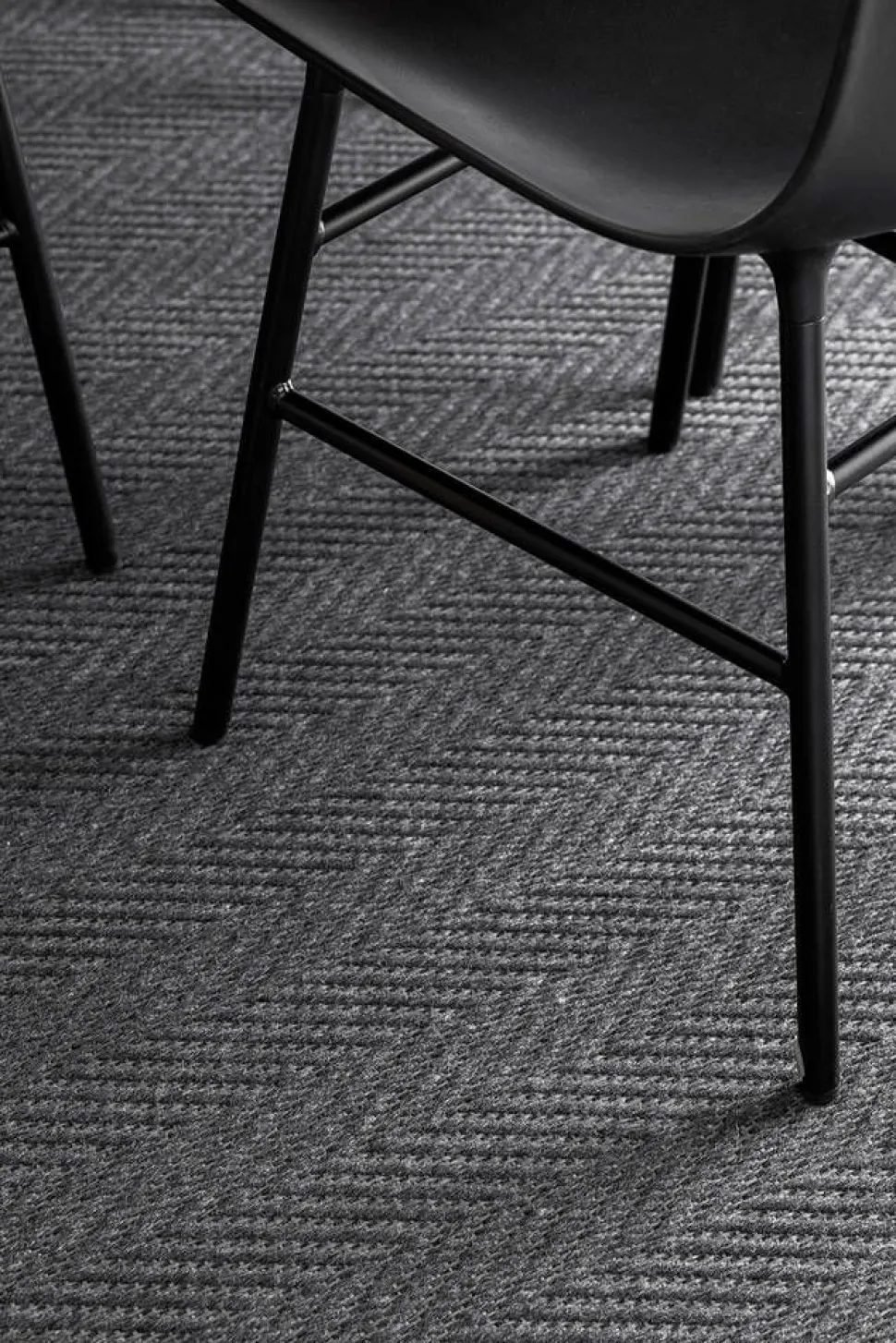 VM-Carpet matto Elsa Ø 133 cm musta