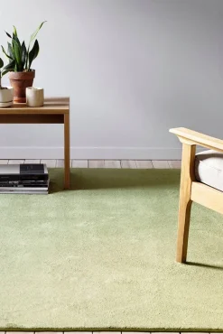 VM-Carpet Satine 572 vihreä, 133*200 cm, kantti 5784
